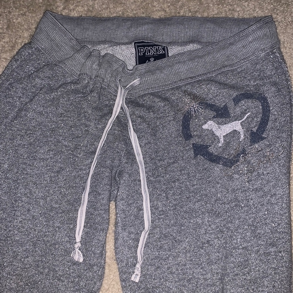 GLITTERY PINK SWEATPANTS 💋